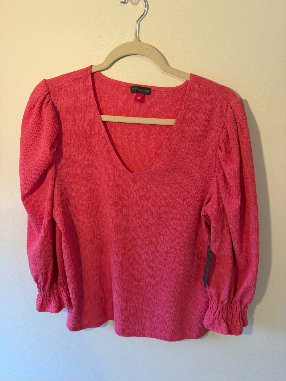NWT Vince Camuto Hot Pink V-Neck Puff Sleeve Top